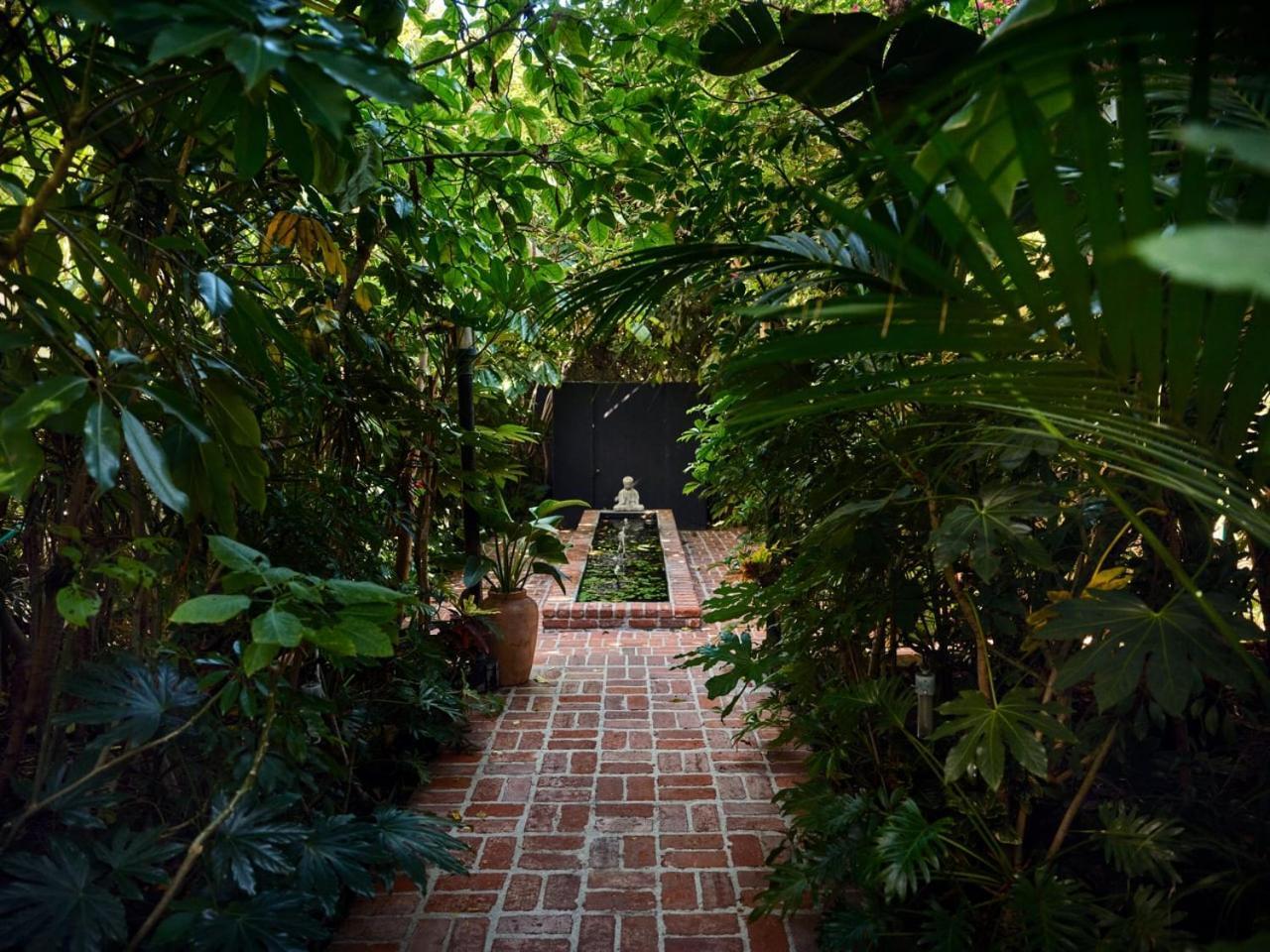 Chateau Marmont — Photos 1
